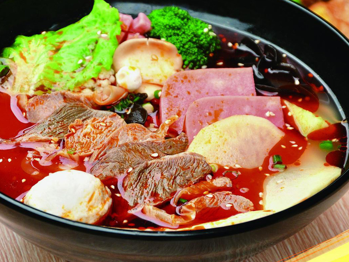 河南醬八爺調味食品有限公司|正宗黃燜雞醬料批發(fā)|廠家直供|誠招經(jīng)銷商|黃燜雞醬料代加工|瓦香雞醬料批發(fā)